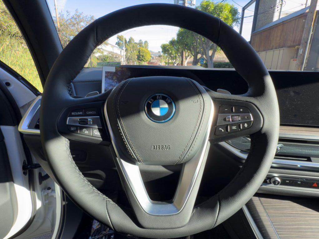 2026 BMW X5 PHEV XDRIVE50E thumbnail 12