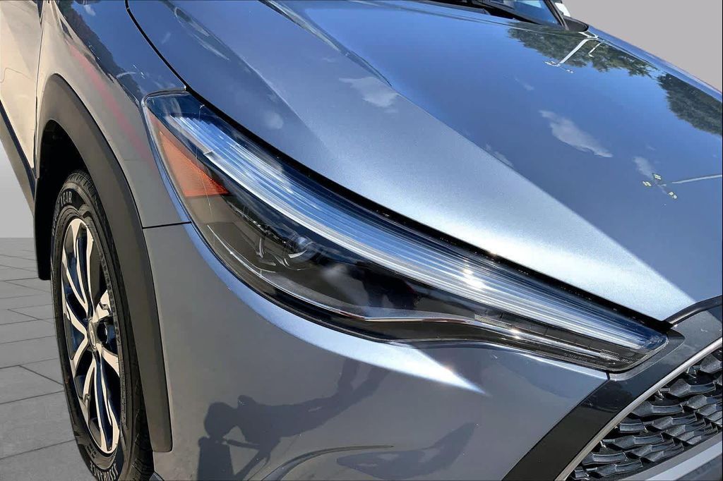 صورة مصغرة 27 لـ 2023 Toyota COROLLA CROSS XLE