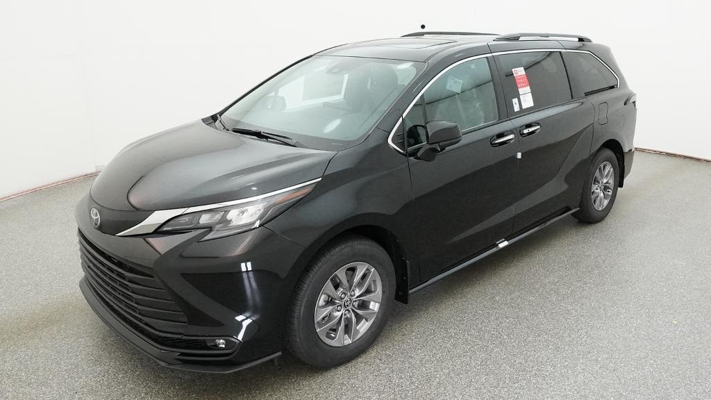 New 2026 Toyota Sienna XLE