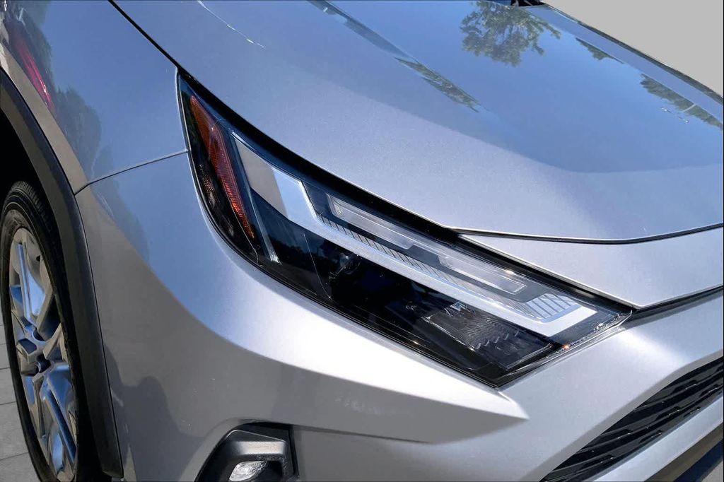 2024 Toyota RAV4 XLE PREMIUM 缩略图 26