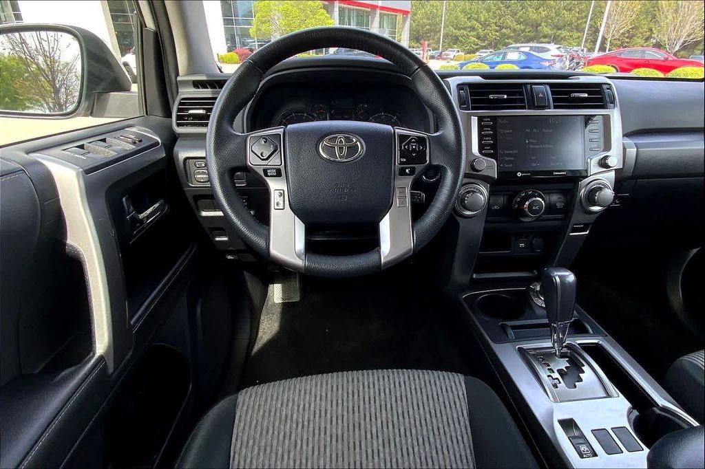 TOYOTA 4RUNNER - 6