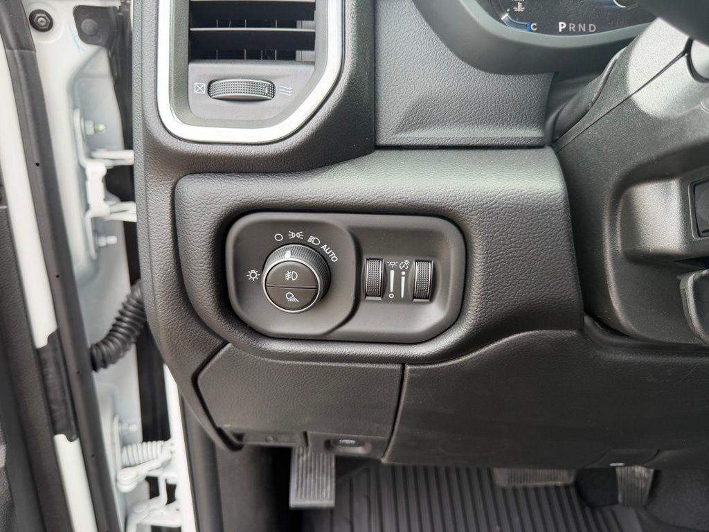 صورة مصغرة 17 لـ 2026 RAM 2500 LARAMIE