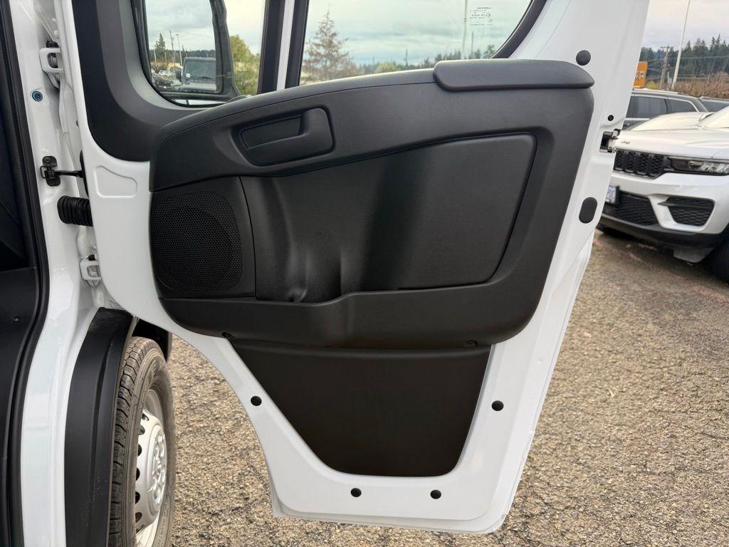 2026 RAM PROMASTER 2500 HIGH ROOF thumbnail 29