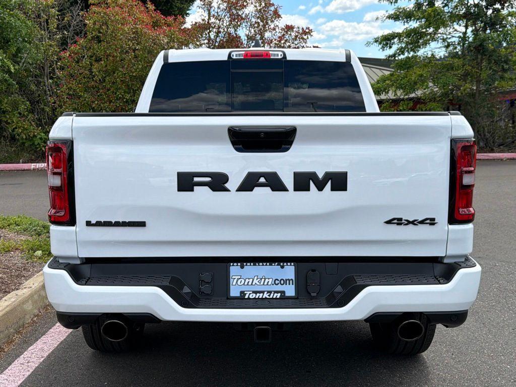 2026 RAM 1500 LARAMIE — фото 6