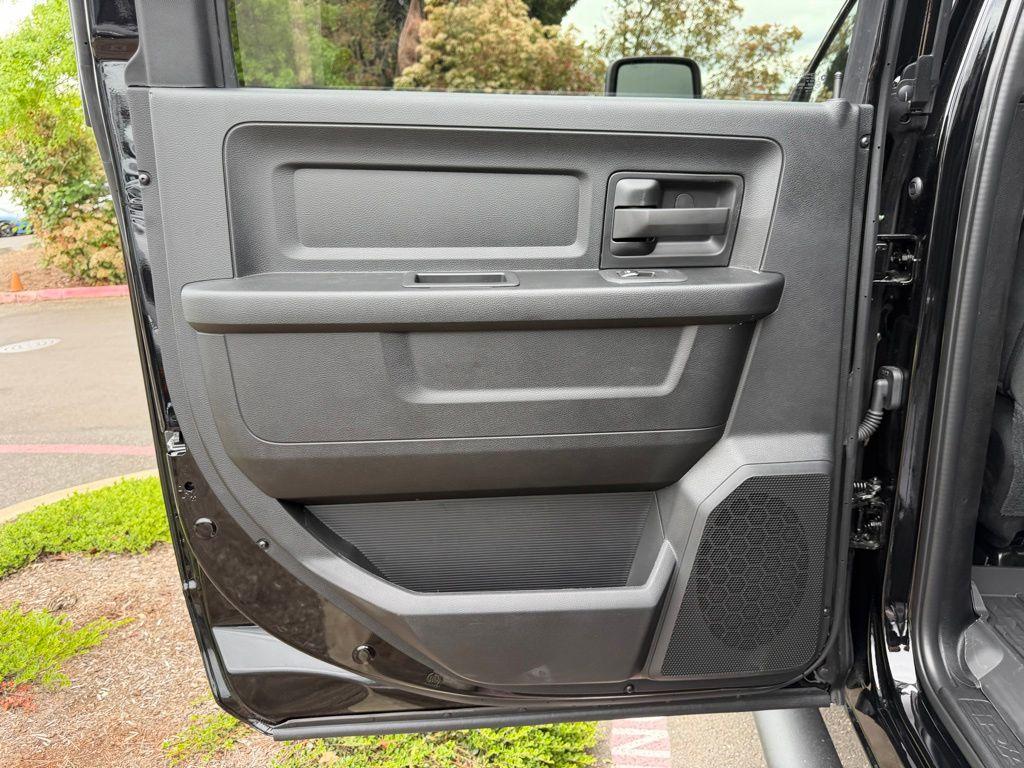 2026 RAM 2500 TRADESMAN 缩略图 28