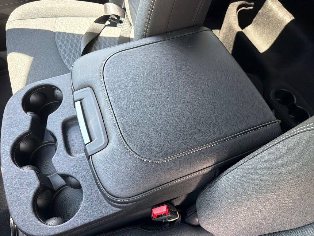 صورة مصغرة 25 لـ 2026 RAM 2500 TRADESMAN