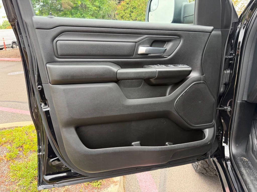 صورة مصغرة 11 لـ 2026 RAM 1500 TRADESMAN