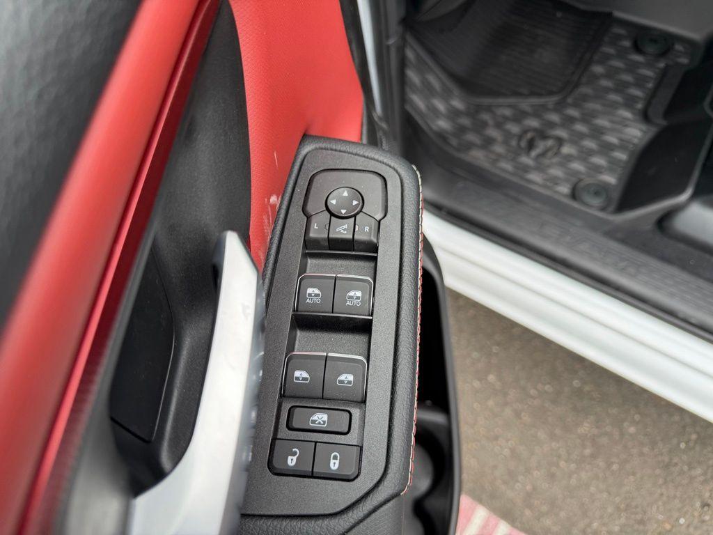 صورة مصغرة 12 لـ 2026 RAM 1500 REBEL