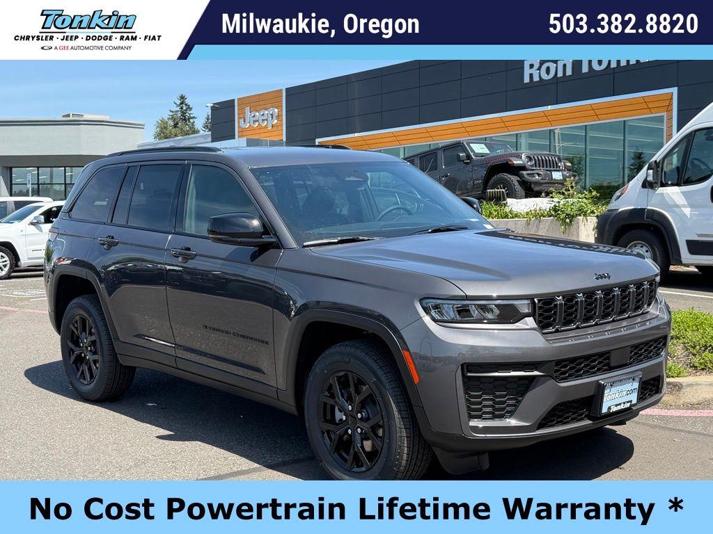 New 2026 Jeep Grand Cherokee Laredo
