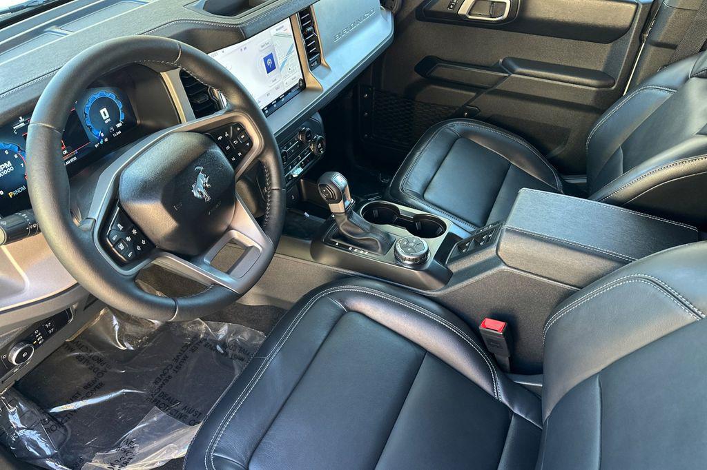 2026 FORD BRONCO OUTER BANKS — фото 10