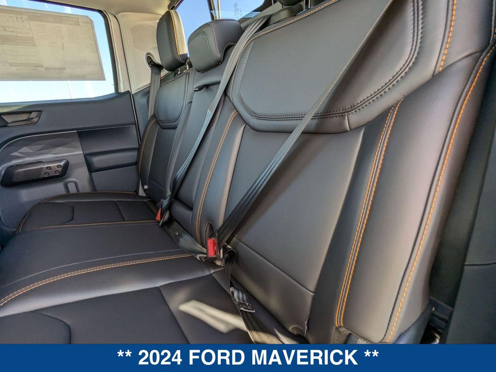 2024 FORD MAVERICK LARIAT thumbnail 17