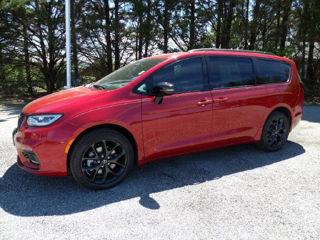 New 2026 Chrysler Pacifica Limited