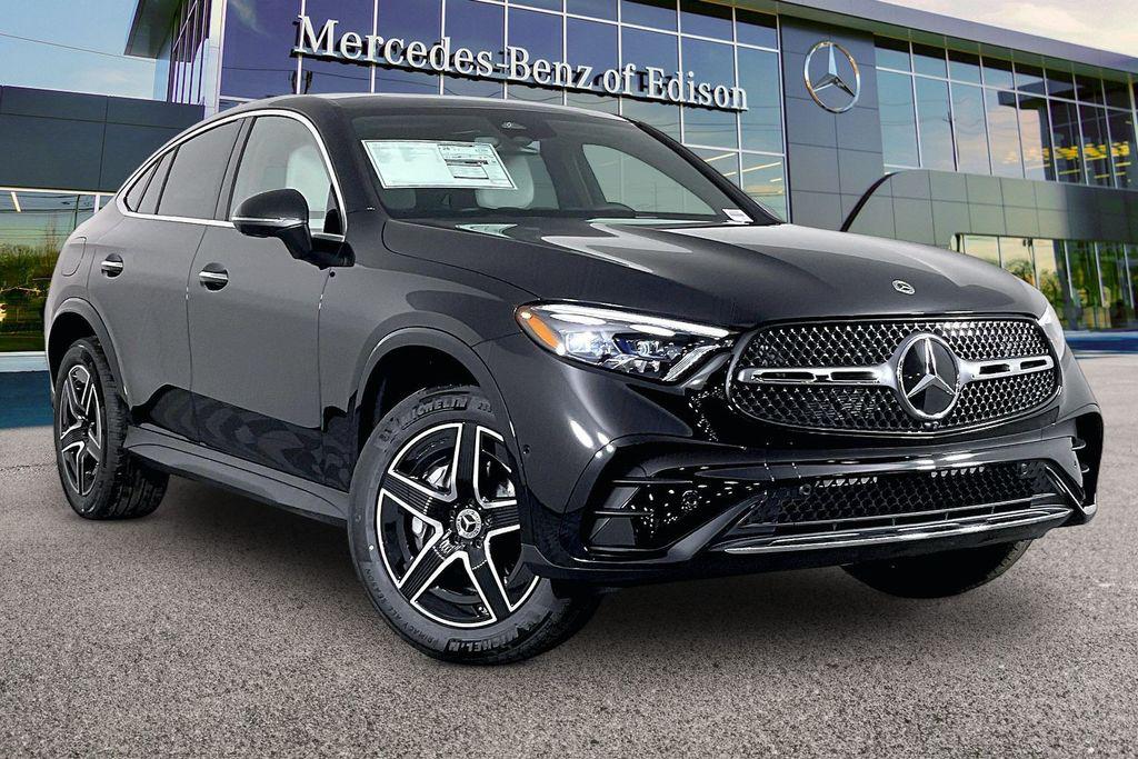 2026 Mercedes-BENZ GLC — фото 1