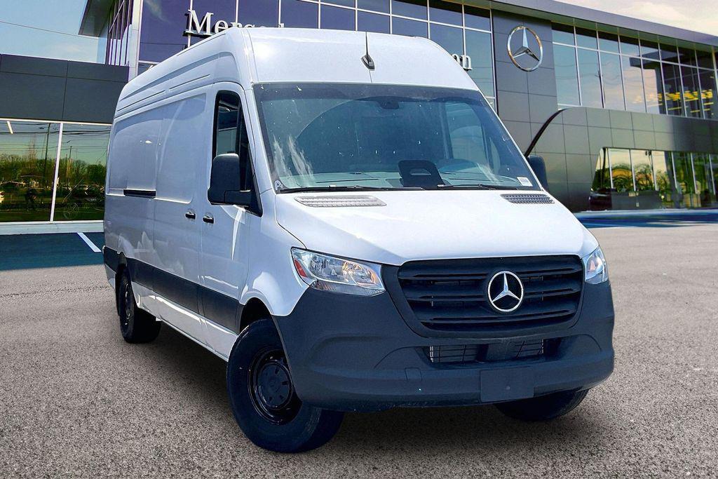 New 2025 Mercedes-Benz Sprinter 2500 High Roof