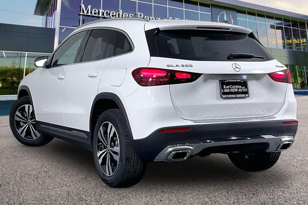 MERCEDES-BENZ GLA-CLASS - 3