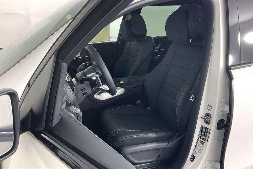 صورة 9 لـ 2026 Mercedes-BENZ GLS