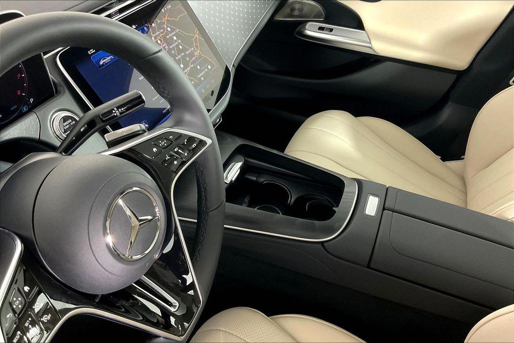 MERCEDES-BENZ E-CLASS - 8