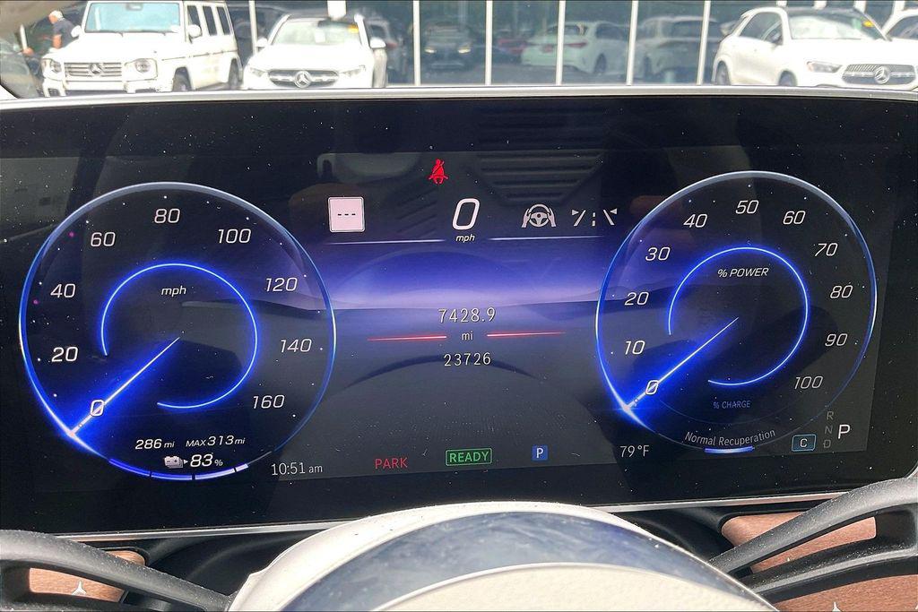 صورة 9 لـ 2023 Mercedes-BENZ EQE