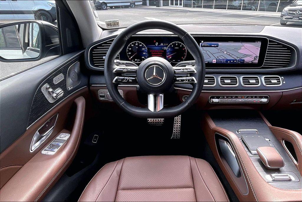 MERCEDES-BENZ GLS - 5