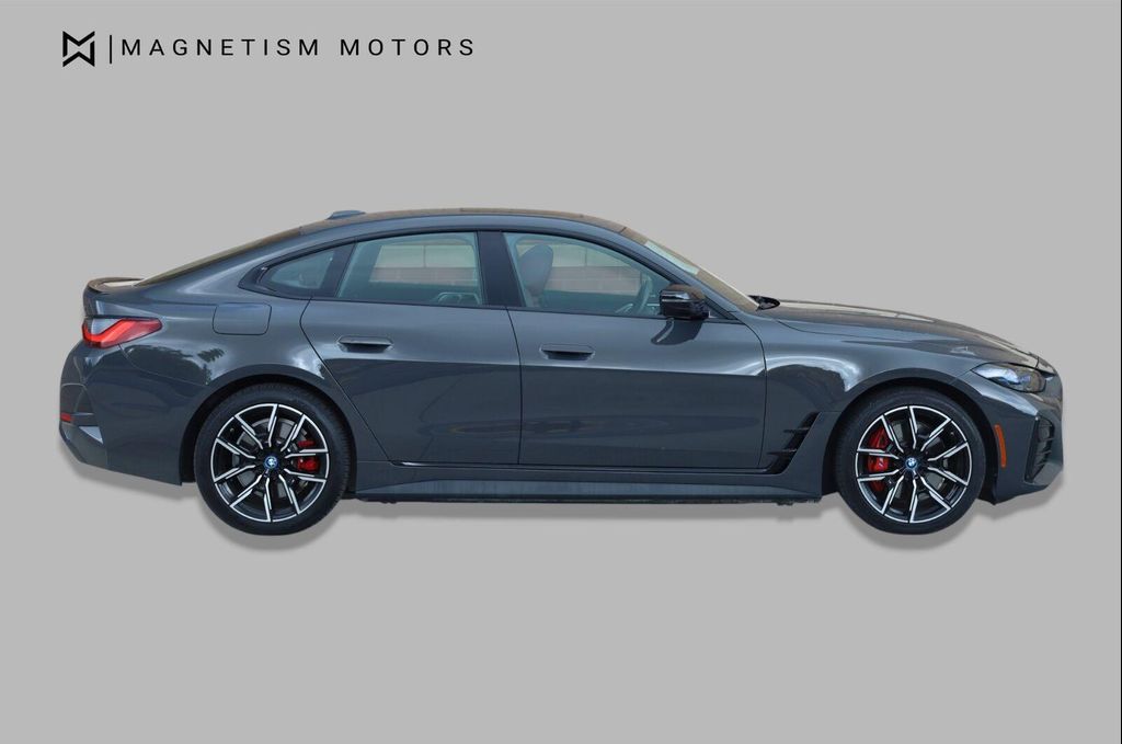 صورة 2 لـ 2023 BMW I4 GRAN COUPE EDRIVE40