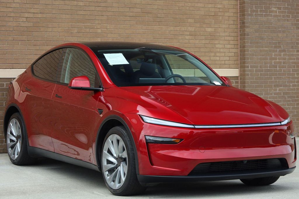 2026 Tesla MODEL Y LONG RANGE LAUNCH SERIES — фото 7
