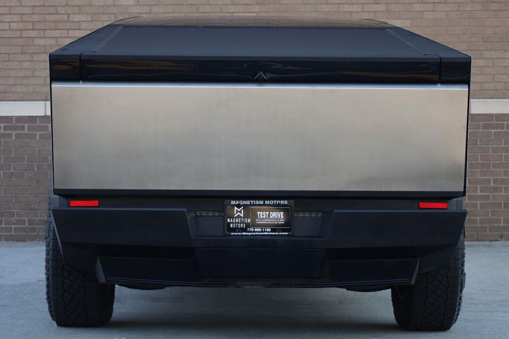 2024 Tesla CYBERTRUCK ALL-WHEEL DRIVE — фото 10