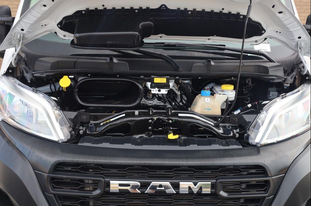2024 RAM PROMASTER 2500 TRADESMAN — миниатюра 13