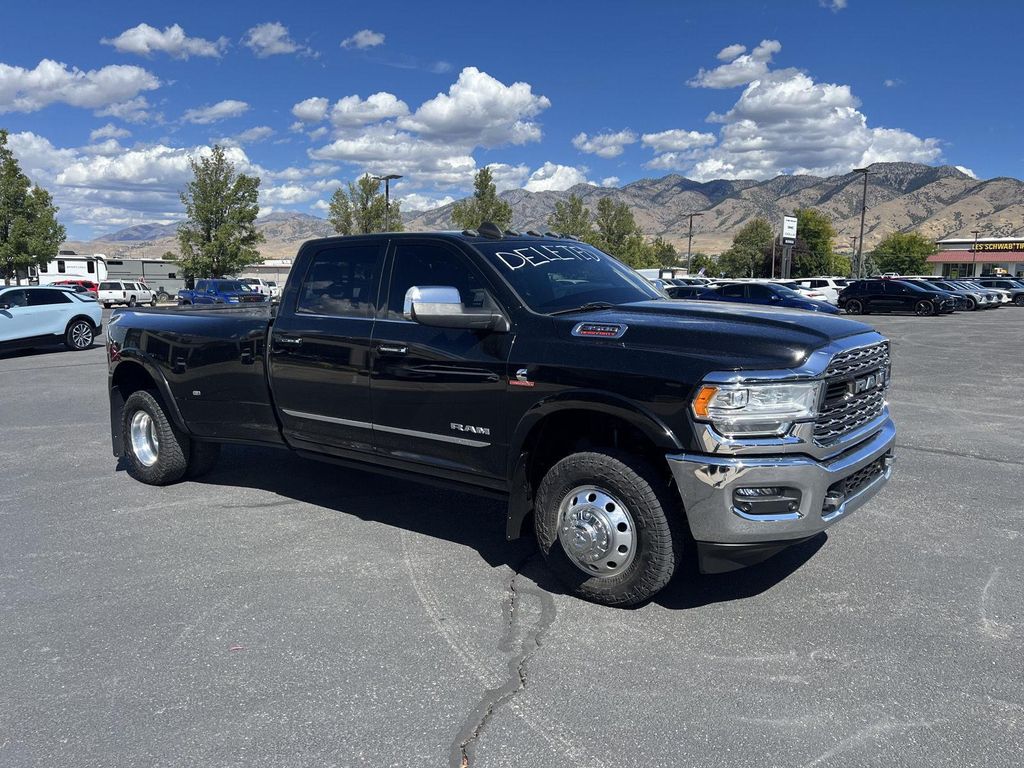 2022 RAM 3500 LIMITED CREW CAB 4X4 8' BOX — фото 7