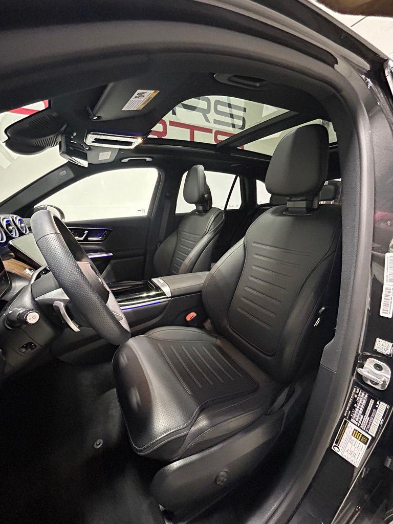 2025 Mercedes-BENZ GLC — миниатюра 32