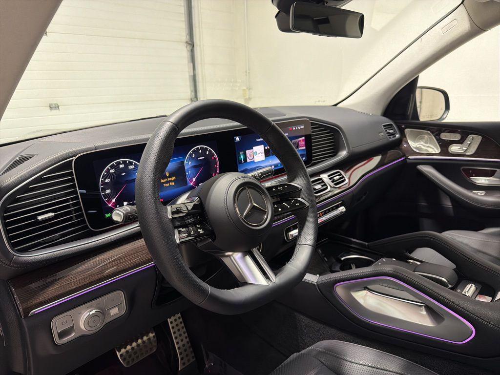 MERCEDES-BENZ GLS - 8