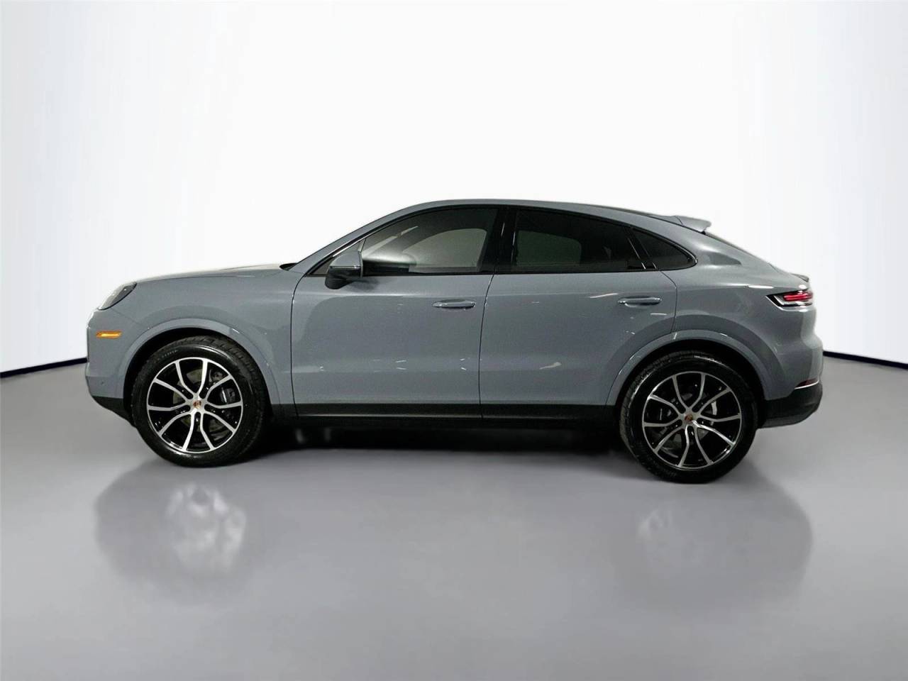 2026 Porsche CAYENNE 照片 2