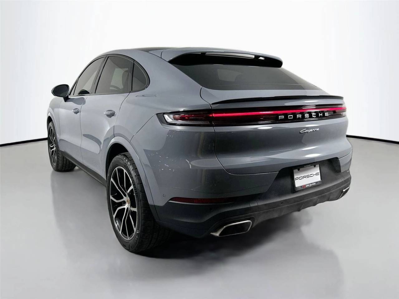 2026 Porsche CAYENNE 照片 3