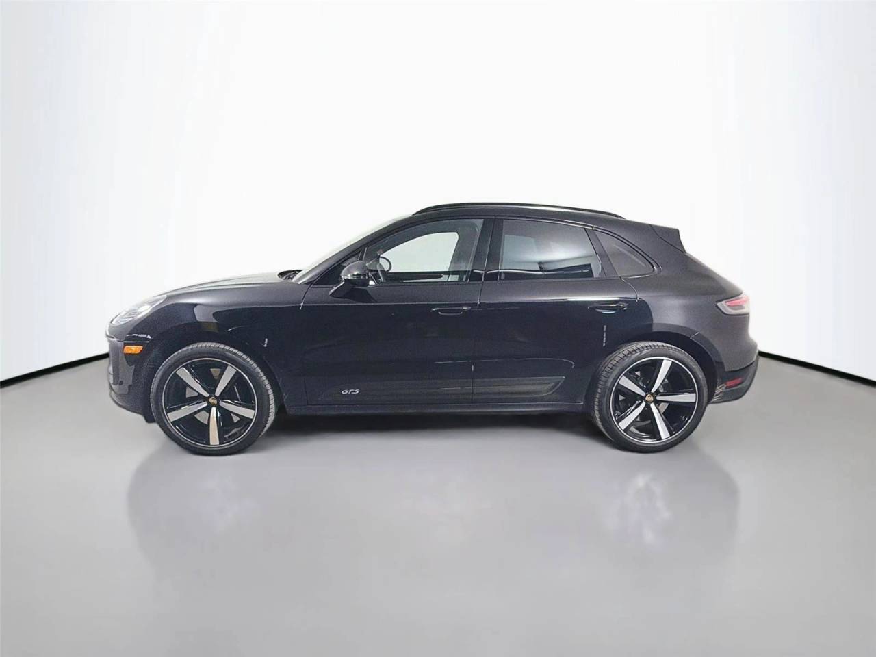 صورة مصغرة 2 لـ 2026 Porsche MACAN