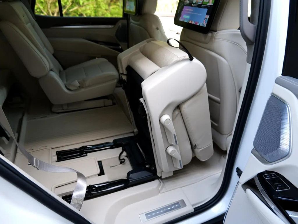 2025 Cadillac ESCALADE SPORT PLATINUM 缩略图 46