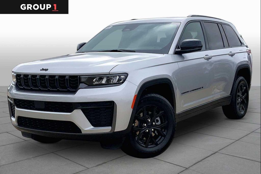 New 2026 Jeep Grand Cherokee Altitude
