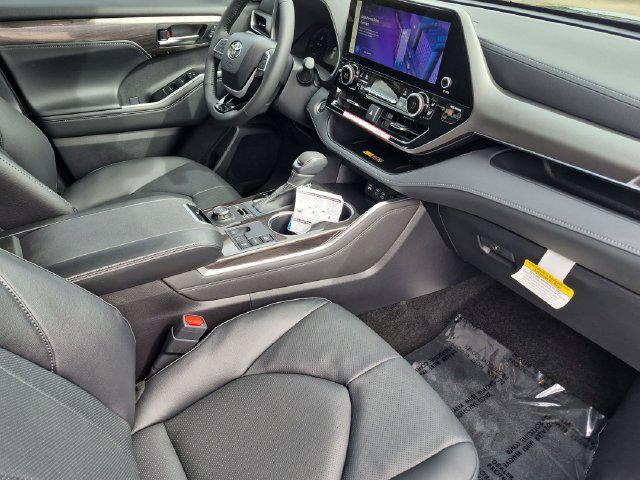صورة مصغرة 35 لـ 2026 Toyota HIGHLANDER LIMITED