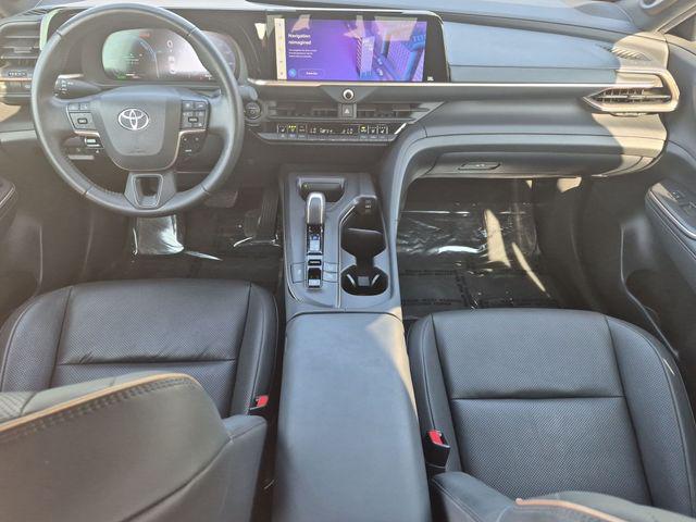 صورة 27 لـ 2023 Toyota CROWN LIMITED