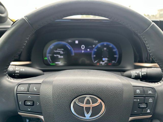 صورة 11 لـ 2023 Toyota CROWN LIMITED