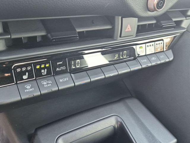 صورة 23 لـ 2023 Toyota CROWN LIMITED