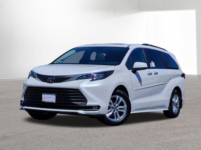 New 2026 Toyota Sienna XLE