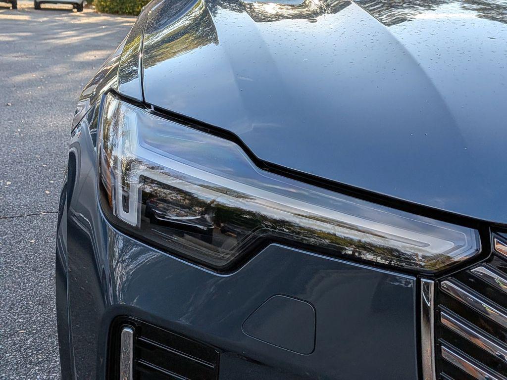 2026 Volvo XC90 PLUG-IN HYBRID PLUS, T8 AWD, ELECTRIC/GASOLIN photo 9