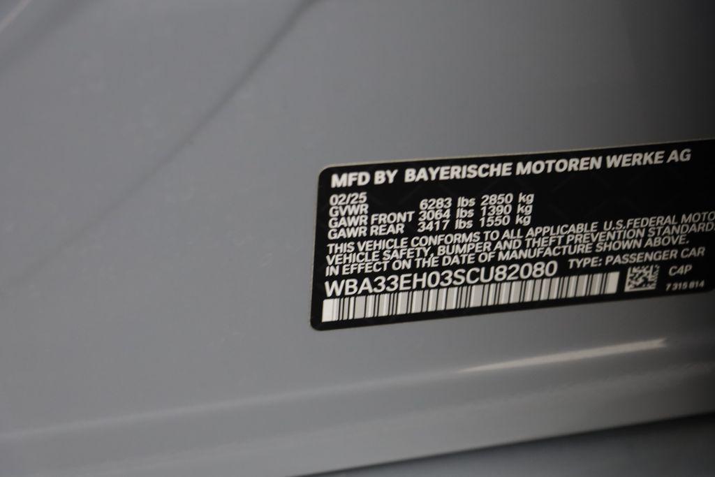 2025 BMW 740 XDRIVE thumbnail 25