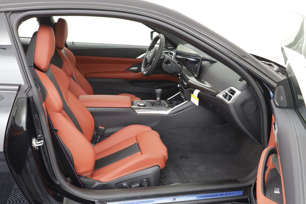 2027 BMW M4 BASE — миниатюра 24