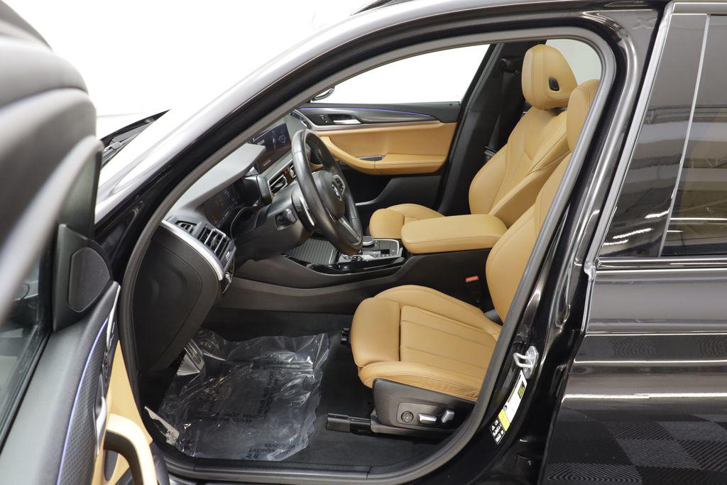صورة 6 لـ 2023 BMW X3 XDRIVE30I