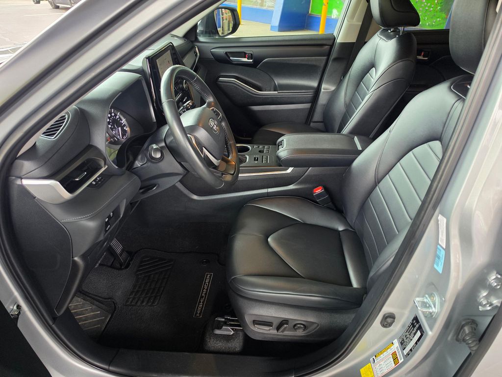 2024 Toyota HIGHLANDER XLE — миниатюра 23