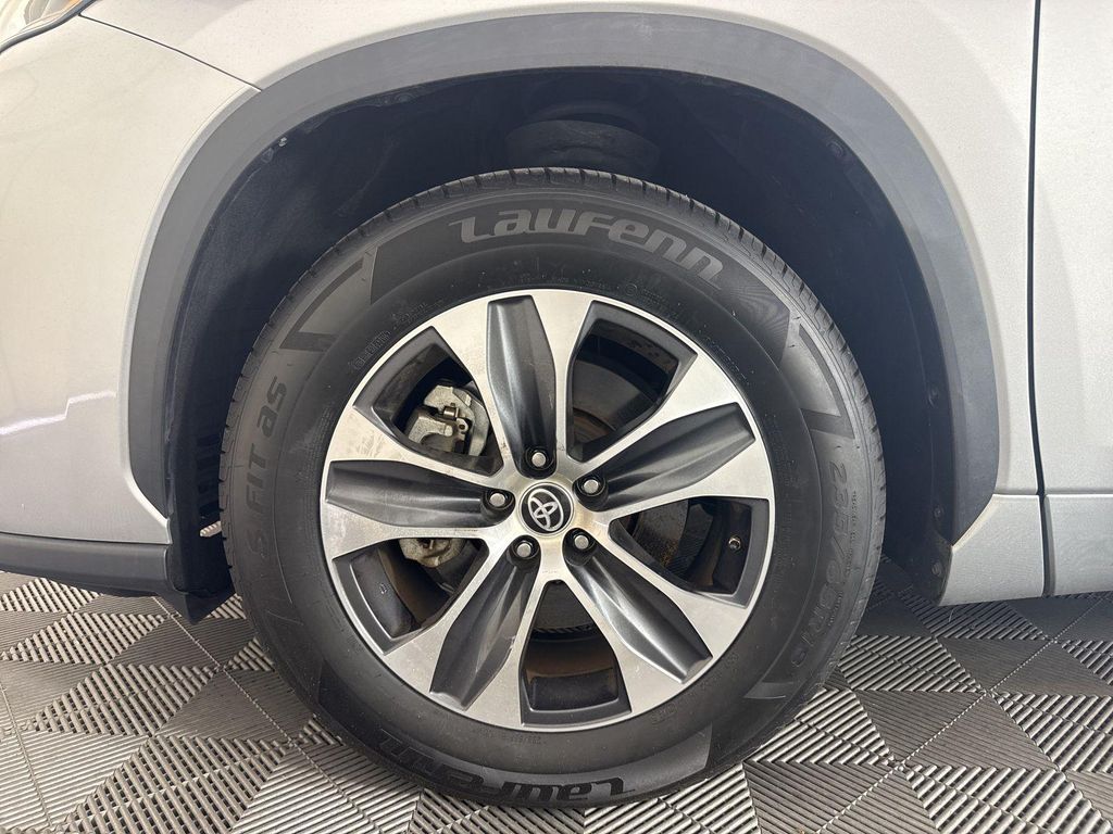 TOYOTA HIGHLANDER - 7