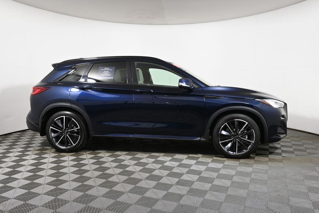 صورة 8 لـ 2023 Infiniti QX50 SPORT