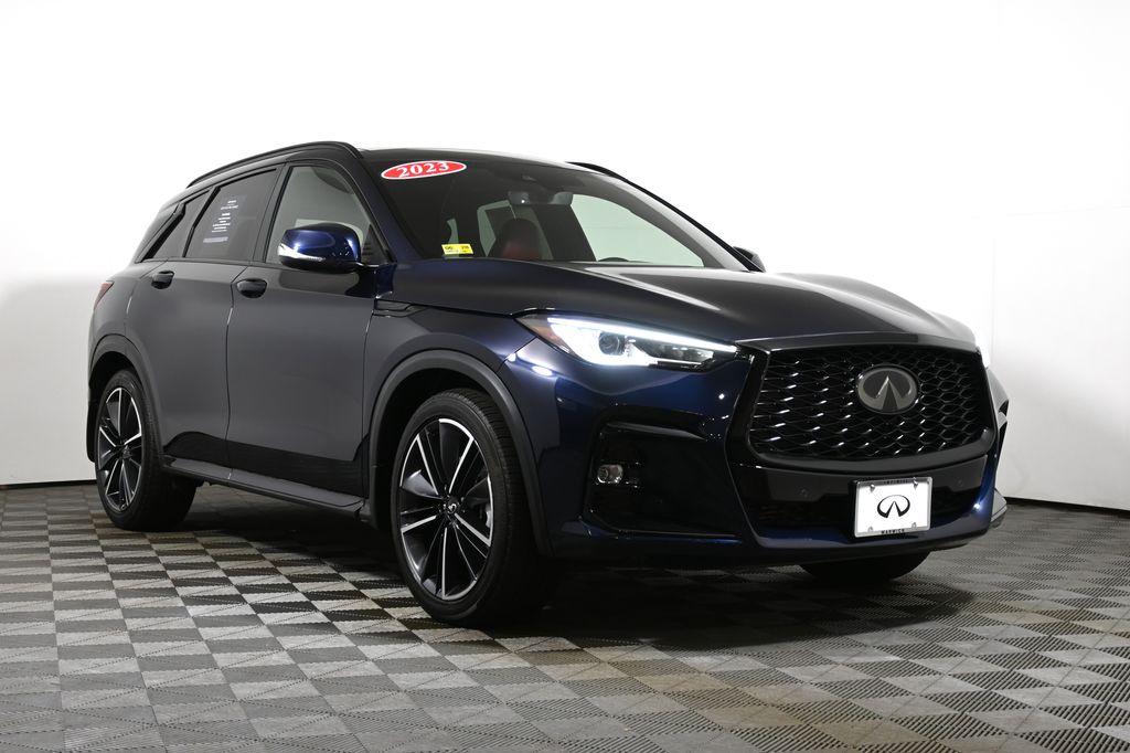 صورة 9 لـ 2023 Infiniti QX50 SPORT