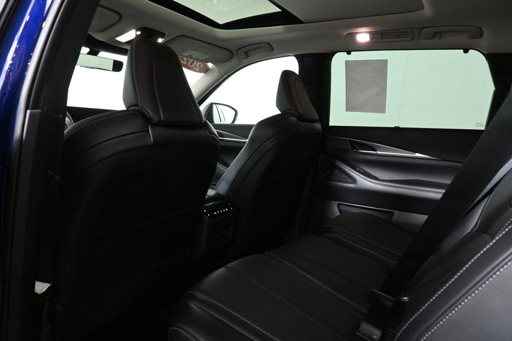 صورة مصغرة 31 لـ 2023 Infiniti QX60 LUXE