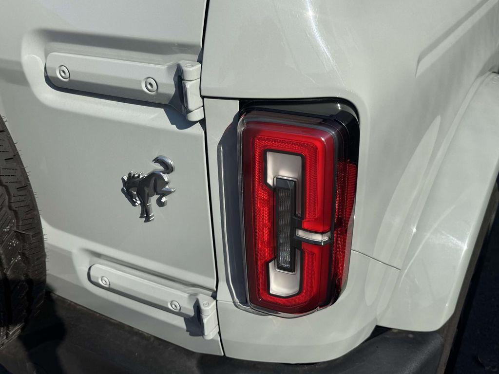صورة 10 لـ 2022 FORD BRONCO OUTER BANKS